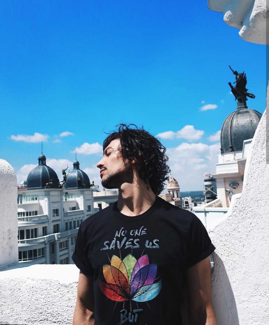 Peace and Love Apparel | Hippie Style Apparel | YesWeVibe